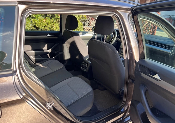 Volkswagen Passat cena 39999 przebieg: 320000, rok produkcji 2015 z Wejherowo małe 301